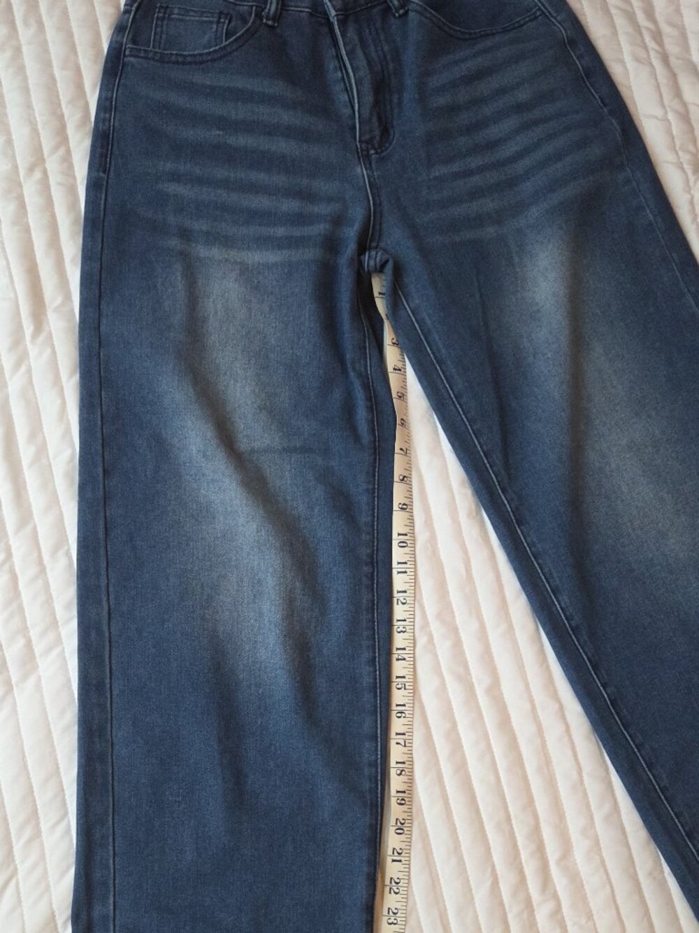 Women's Wide-Leg Baggy High-Waist Jean - 26W 29L Very Good Condition